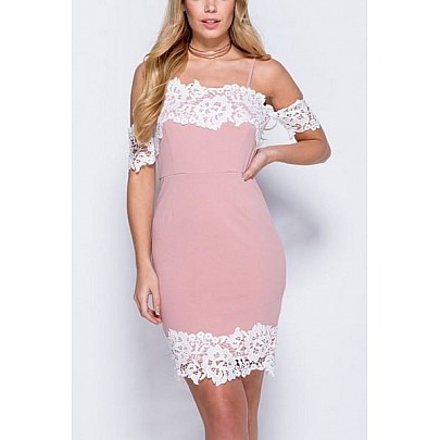 Ružové šaty s bielou čipkou Payne