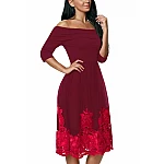 Dámske šaty s aplikáciou Coleta - burgundy Dámske šaty s aplikáciou Coleta - burgundy